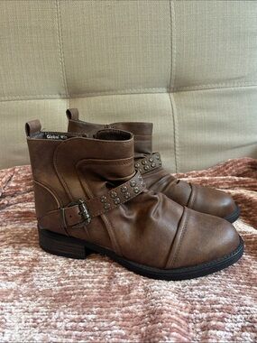 Global Win Chestnut Brown Studded Strap Ankle Booties Size 7
